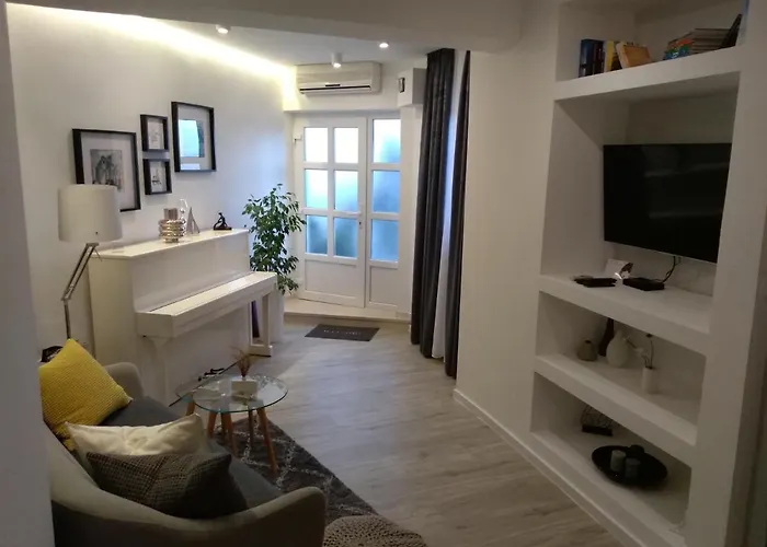 Boutique Waterfront