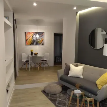 Boutique Waterfront Apartment Podgora