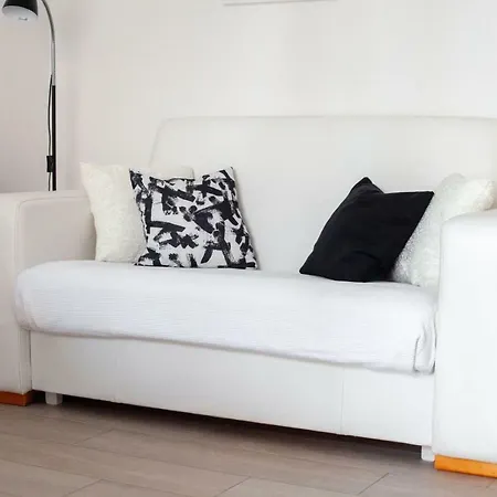 Boutique Waterfront Apartment Podgora